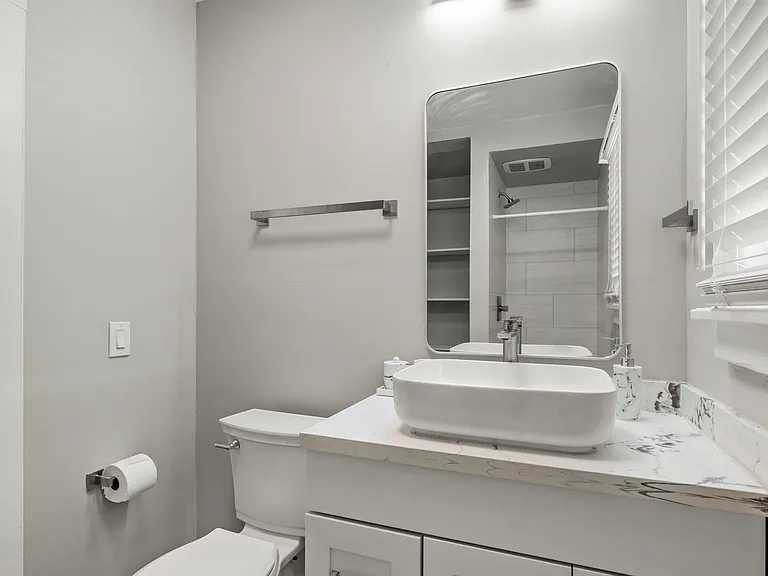 4525 5th Ave NE #U — Photo 19