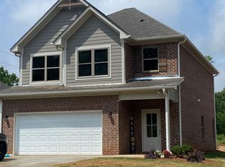 7980 Saint James Dr, Pinson, AL 35126