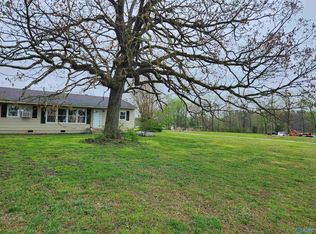 963 Liberty Rd, Danville, AL 35619