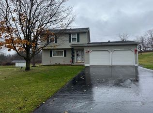 17 Leslie Dr, Edinburg, PA 16116