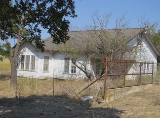 1033 N Ranch Road 783, Harper, TX 78631