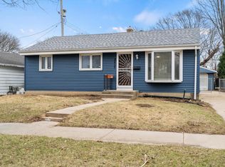 8257 W Sheridan Ave, Milwaukee, WI 53218