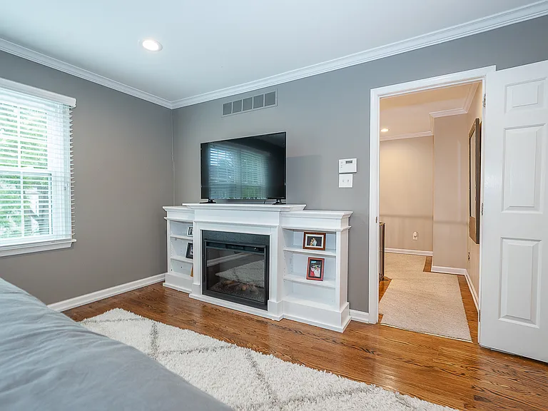 10 Hansen Ct — Photo 18