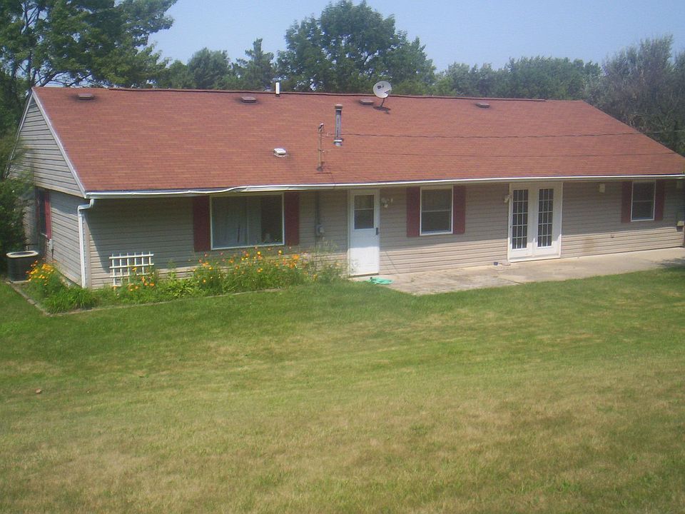 2nd image of 2015 Waltham Ave