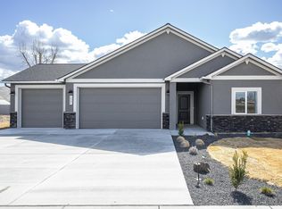 222 Schrute Rd, Prosser, WA 99350