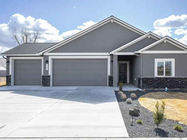 222 Schrute Rd, Prosser, WA 99350