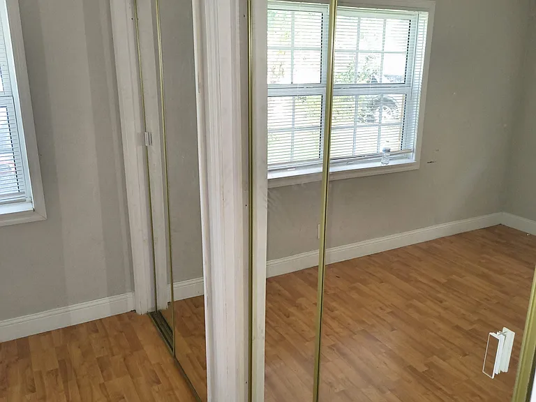 650 Campus Cir — Photo 19