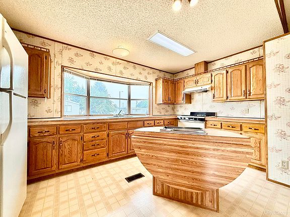 5th image of 1401 N 23rd St Trailer 115