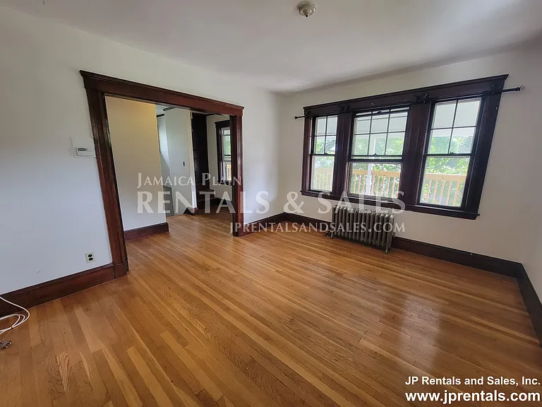108 Bourne St — Photo 5