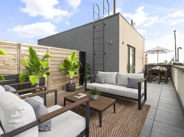 16 2nd Place image 13 of 16