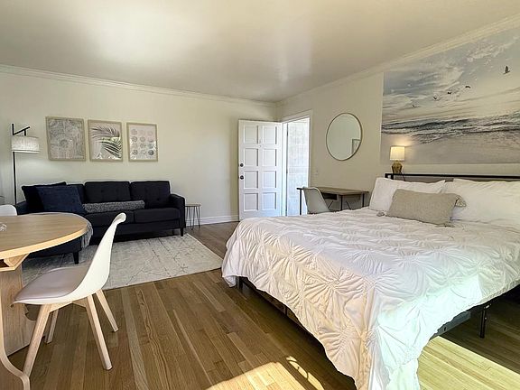 5th image of 39 Catamaran St APT 3