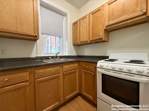 33-35 Lancaster Ter #107