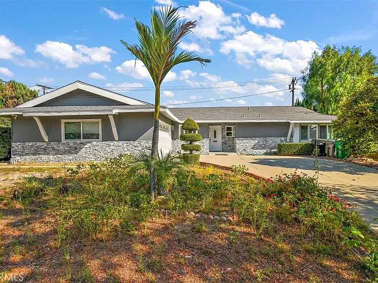 24226 Meadow Falls Dr — Photo 33