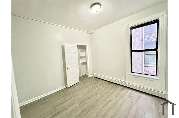 Building Photo - 522 Beach Ave