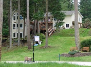 840 Silver Cloud Ln, Greenbank, WA 98253