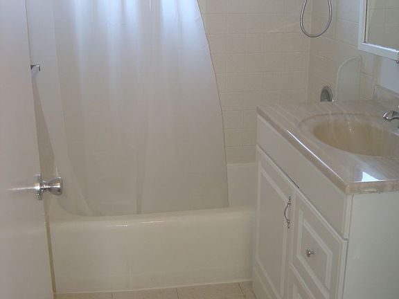 5th image of 860 24th Ave
