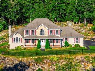 42 Rolling Hill Dr, Weare, NH 03281