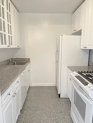 Rented by AJ Clarke | media 10