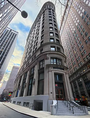 Rented by Level Group | media 9