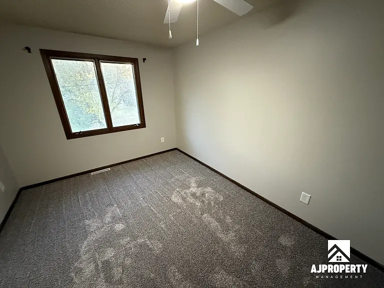 516 N Cliff Ave — Photo 14