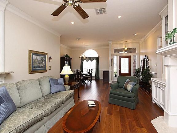 5th image of 9805 Twin Shores Dr