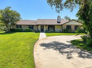 370 Sand Pine Pl, Geneva, FL 32732