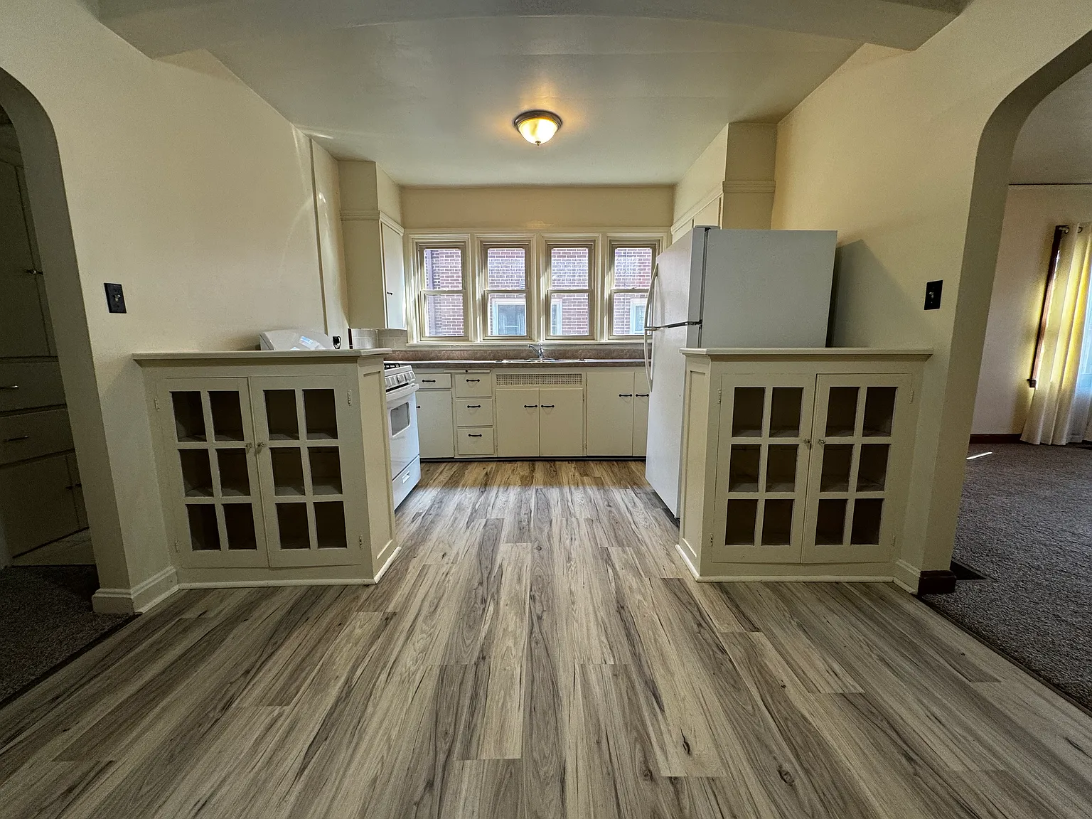 2 bed, $925 — Photo 4