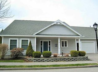 10 Whaleboat Ln #10, Cumberland Foreside, ME 04110