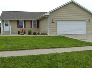 301 W Ashtyn Ln, Prairie City, IA 50228