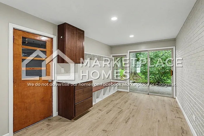 1220 E Square Lake Rd — Photo 12