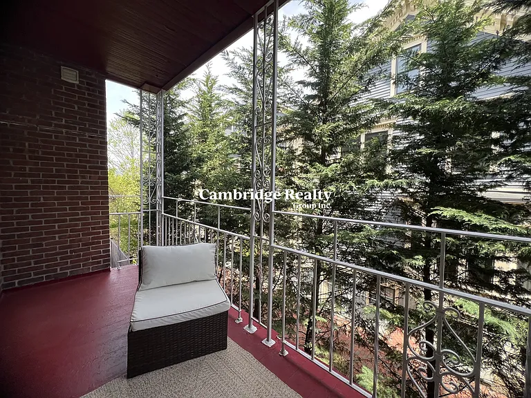 66 Craigie St #2T — Photo 26