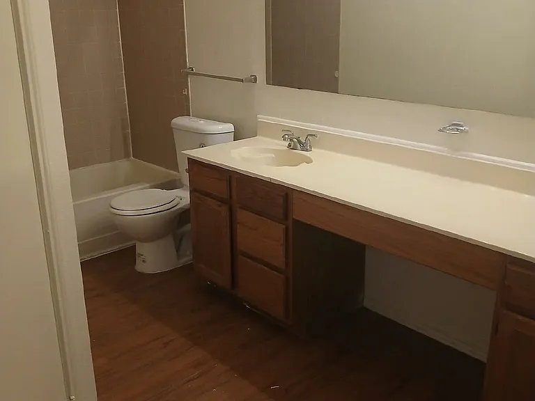 8005 Copper Trail Dr — Photo 5