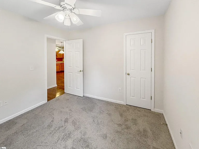 531 Glenlea Ln — Photo 8