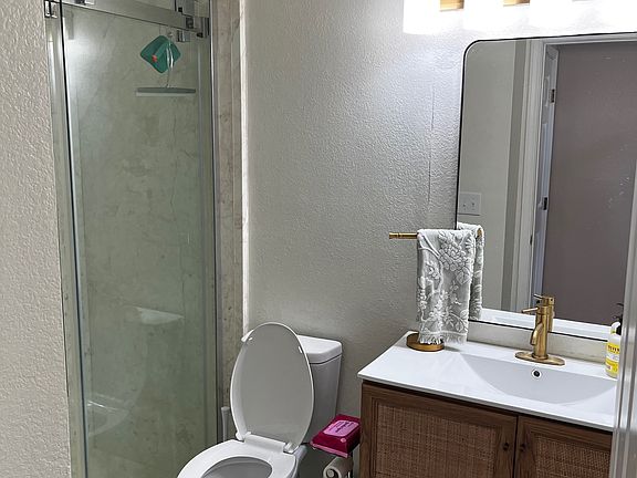 4th image of 2841 Baxter Rd APT 4B