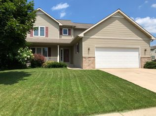 732 Fairview Ter, Verona, WI 53593