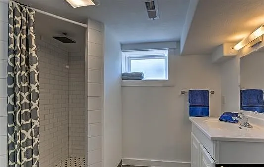 658 S 26th Ave — Photo 32