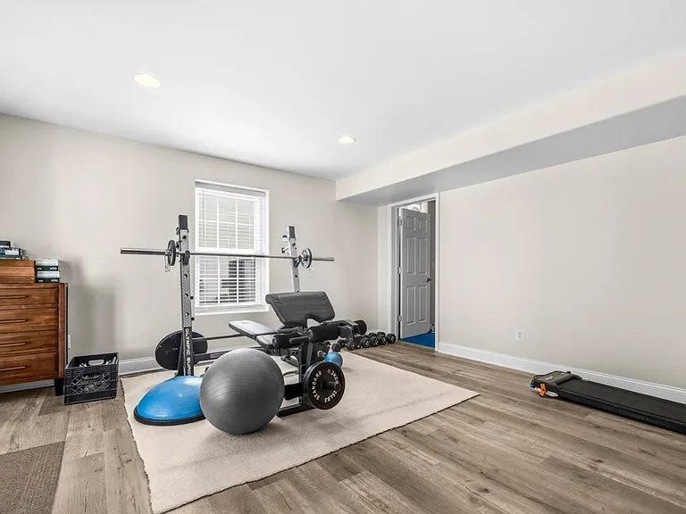 1107 Century Oak Dr — Photo 4