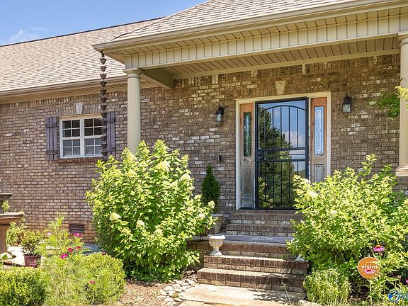 4th image of 225 Cedar Trace Dr