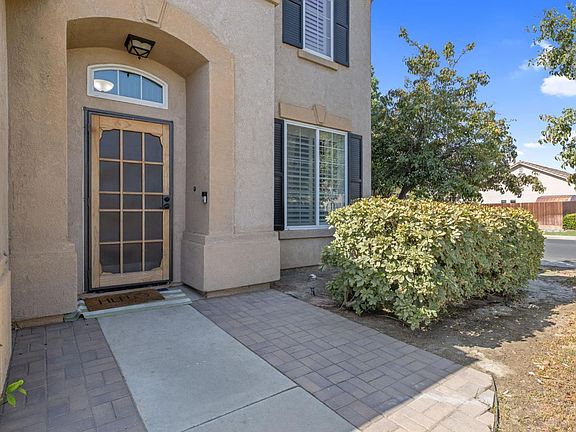 5th image of 1093 W Windsor Ct