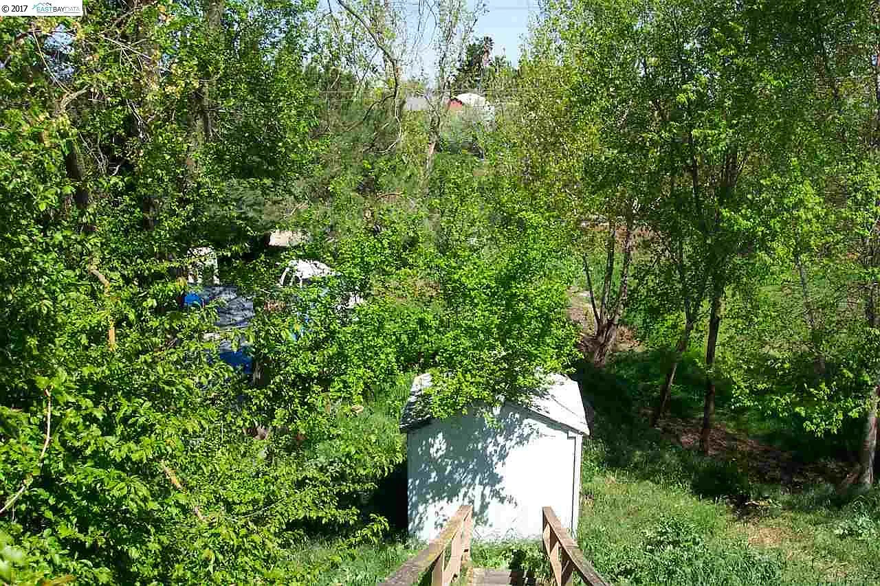 1344 Taylor Rd photo 1