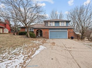 3714 Skyline Dr, Des Moines, IA 50310