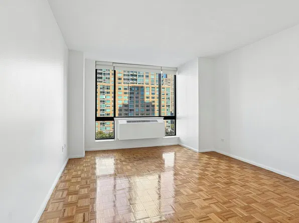 75 West End Avenue image 1 of 29