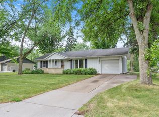 8102 Hornell Ave S, Cottage Grove, MN 55016
