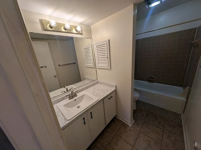 220 Doucet Rd #201A — Photo 9