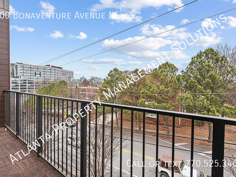 600 Bonaventure Ave NE #5 — Photo 8