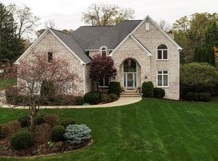 8989 Bay Breeze Ln, Indianapolis, IN