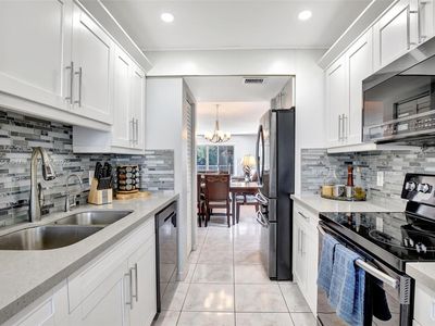 900 SW 125th Way APT 312R, Pembroke Pines, FL, 33027