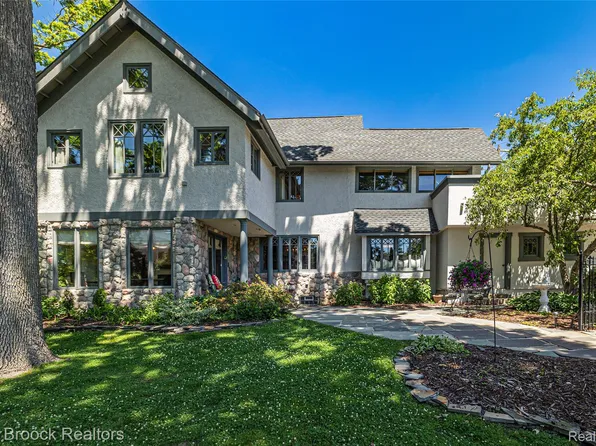532 Brookside Ave, Birmingham, MI 48009