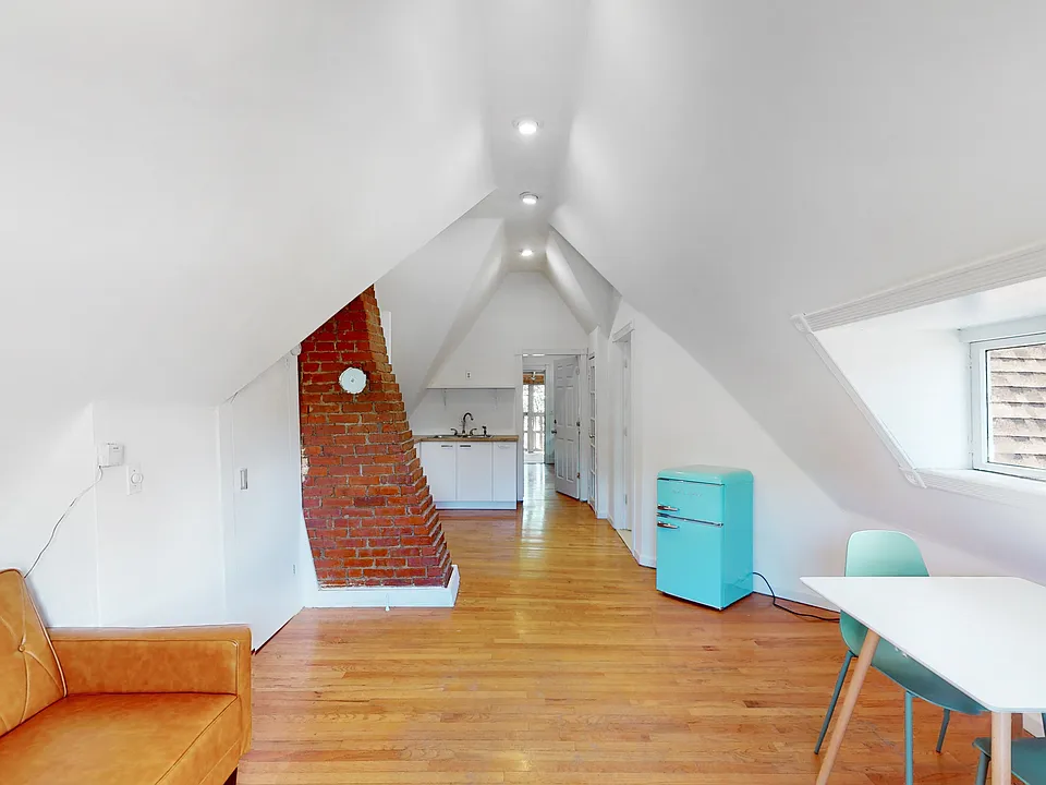 6 Asbury Ct #3
