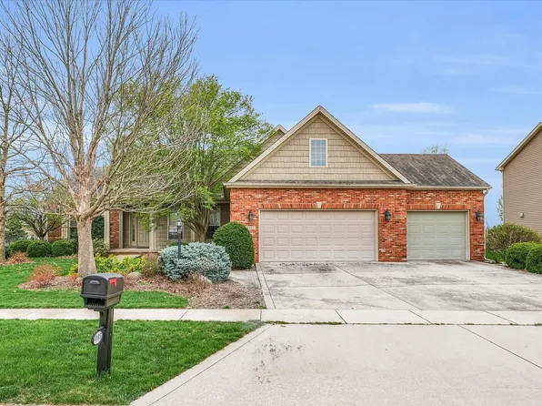 5005 Stonebridge Dr, Champaign, IL 61822